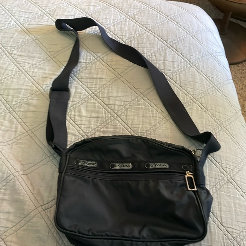 Retro Lesportsac camera bag